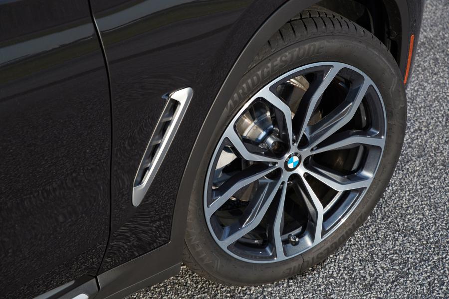 Детали экстерьера BMW X4 xDrive30i (G02) 2018 года  (NA) (фото 56 из 106)